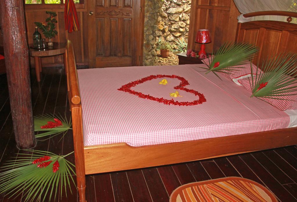 Sun Creek Lodge Punta Gorda Esterno foto